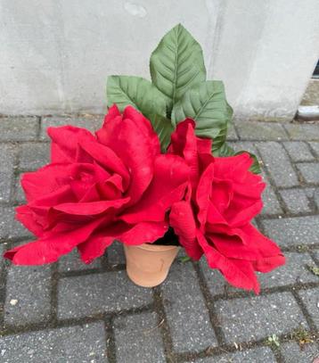 Kunstbloemen in pot - Rode rozen beschikbaar voor biedingen