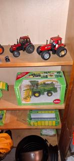 Enkel case ook verbouwde., Hobby en Vrije tijd, Modelauto's | 1:32, Ophalen of Verzenden, Nieuw, Tractor of Landbouw, Britains