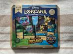 Disney Lorcana Set 3 Into the Inkland Gift Set *Nieuw*, Ophalen of Verzenden, Nieuw, Overige typen