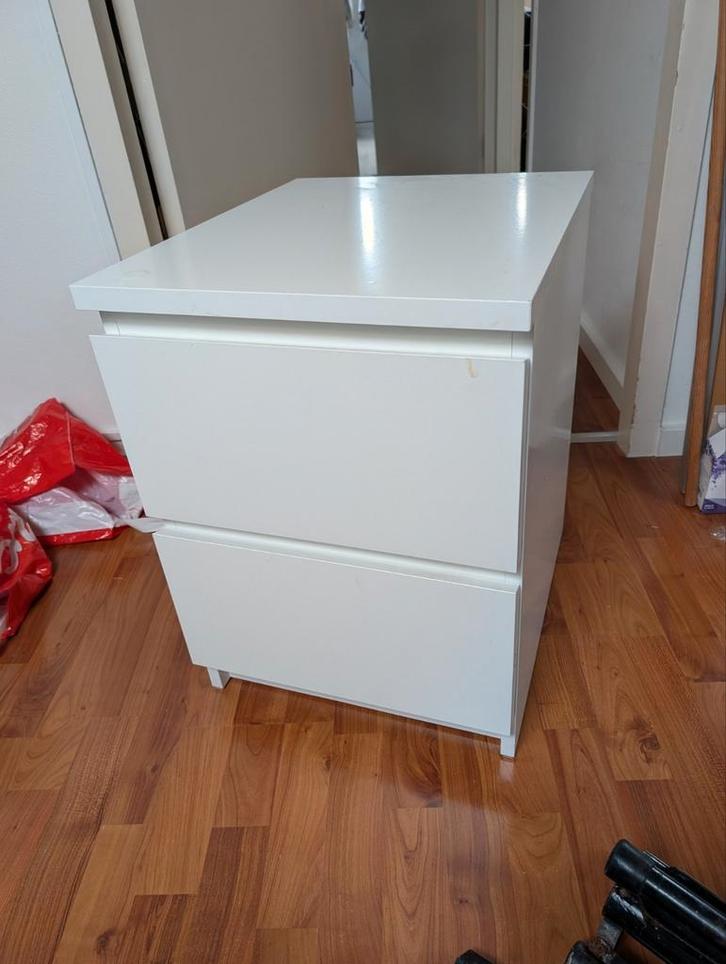 2 x Ikea Malm nachtkastjes, Huis en Inrichting, Slaapkamer | Nachtkastjes, Zo goed als nieuw, 55 tot 70 cm, Minder dan 45 cm, Ophalen