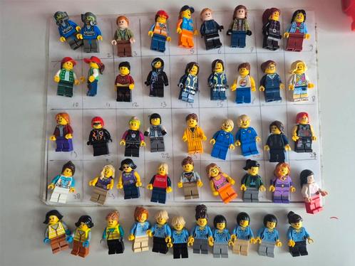 Lego cv2 div city vrouw poppetjes trucker trein space, Kinderen en Baby's, Speelgoed | Duplo en Lego, Zo goed als nieuw, Ophalen of Verzenden