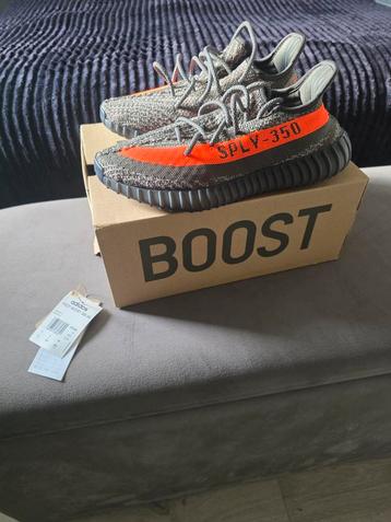 Adidas Yeezy Boost 350 V2 maat 42 2/3 nieuw beschikbaar voor biedingen