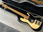 Fender Marcus Miller Jazz Bass, Vintage White, Muziek en Instrumenten, 5-snarig, Zo goed als nieuw, Ophalen, Elektrisch