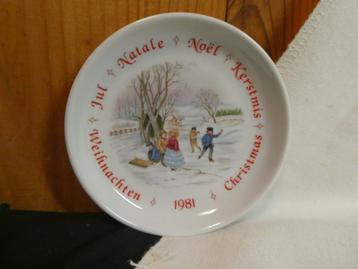 Schwarzenhammer Kerstbordje Avon Vintage 1981 beschikbaar voor biedingen