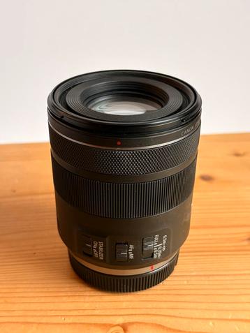 Canon RF 85mm F2 Macro IS STM Lens beschikbaar voor biedingen