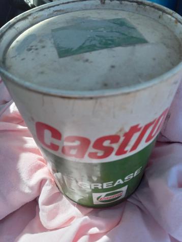 blik van vet Castrol zonder blutsen beschikbaar voor biedingen