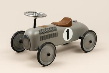 Retro Loopauto in Goede Staat beschikbaar voor biedingen