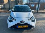 Toyota Aygo 1.0 Vvt-i 72pk 5D 2020 Wit, Auto's, Voorwielaandrijving, 4 stoelen, Wit, Origineel Nederlands