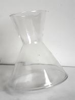Bijzondere, ludieke (water)karaf met een bolle onderkant, Ophalen, Overige typen, Nieuw, Glas