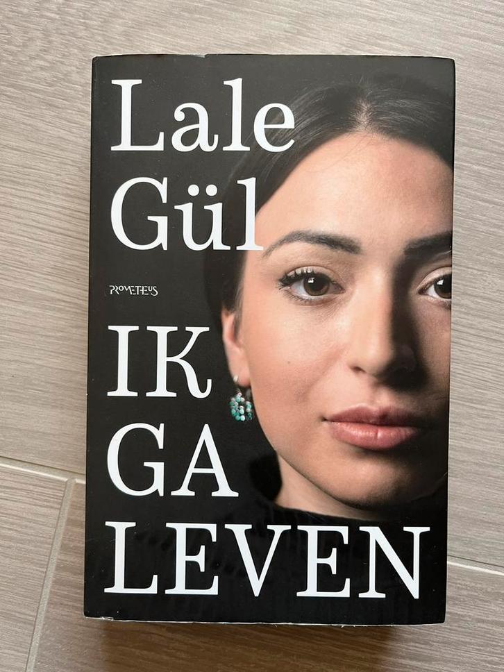 Lale Gül - Ik ga leven, Boeken, Literatuur, Zo goed als nieuw, Ophalen of Verzenden
