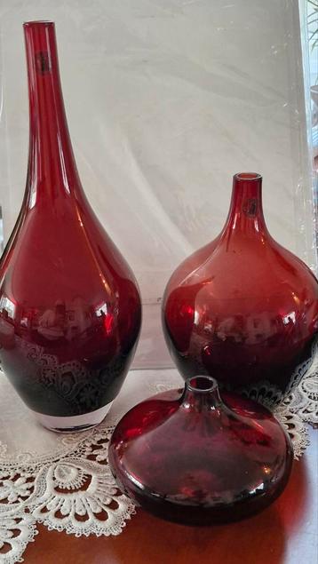 3 Glazen Vazen - Decoratief beschikbaar voor biedingen