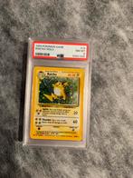 Pokémon base set Raichu PSA 8, Hobby en Vrije tijd, Verzamelkaartspellen | Pokémon, Verzenden, Zo goed als nieuw