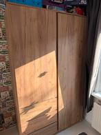 Mooie kledingkast - 1,5 jaar oud, Huis en Inrichting, Kasten | Kledingkasten, Ophalen, 100 tot 150 cm, 200 cm of meer, Zo goed als nieuw