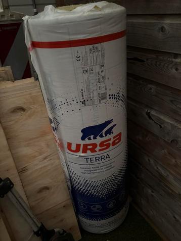 2 rollen isolatiemateriaal beschikbaar voor biedingen