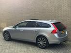 Volvo V60 2.4 D5 Twin Engine R-Design Plug-in | Leder | Schu, Automaat, 228 pk, Vierwielaandrijving, 1880 kg