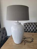 Hoge lichte kruiklamp met taupe kap, Rond, Zo goed als nieuw, Ophalen, 50 cm of meer