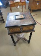 Oer 11381 ANTIEKE 18e eeuwse ingelegde kist met onderstel, Antiek en Kunst, Ophalen