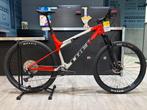Trek Supercaliber 9.6 maat XL - Lunar Silver/Lava Red, Fietsen en Brommers, Fietsen | Mountainbikes en ATB, Ophalen, 57 cm of meer
