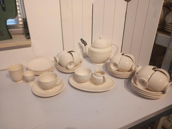 Wedgwood servies EDME, Huis en Inrichting, Keuken | Servies, Zo goed als nieuw, Overige typen, Wedgwood, Porselein, Ophalen of Verzenden