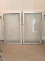 2 stuks IKEA VATTERN NYGRUND kastdeuren aluminium met glas, Ophalen, Gebruikt