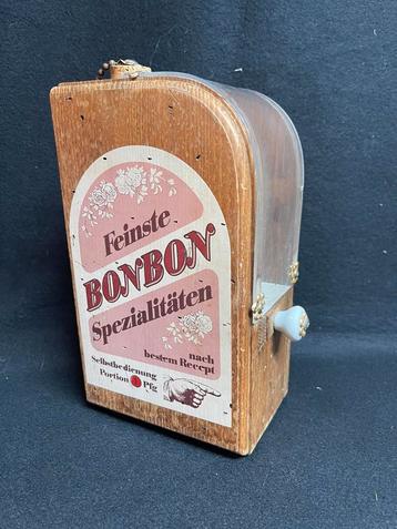 Bonbon Toonbank Kastje beschikbaar voor biedingen