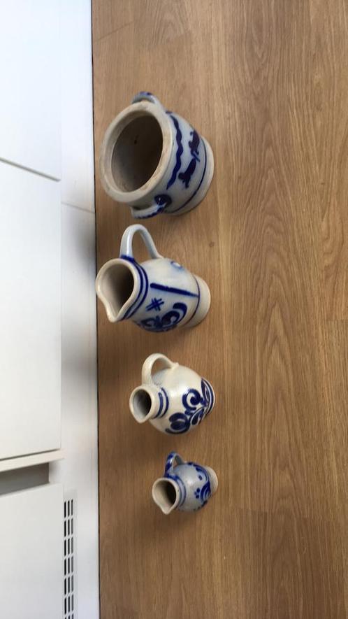 Vier oude Keulse potten / kannen, Antiek en Kunst, Antiek | Servies compleet, Ophalen