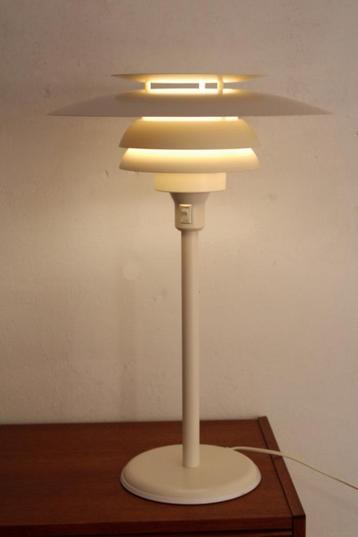 Deense vintage schalen lampen tafellampen mid century design beschikbaar voor biedingen