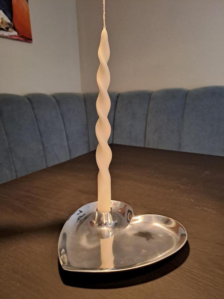 Heart Dinner Candle Plate L – Riviera Maison, Huis en Inrichting, Woonaccessoires | Kandelaars en Kaarsen, Nieuw, Kandelaar, Minder dan 25 cm