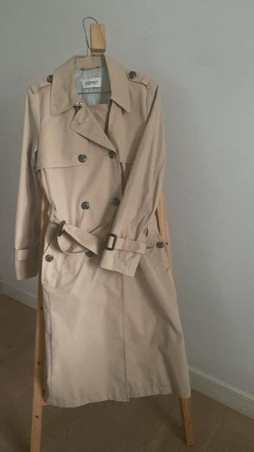 Trench Coat beschikbaar voor biedingen