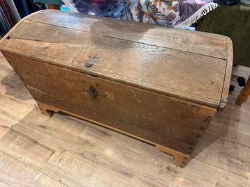 Dekenkist beschikbaar voor biedingen