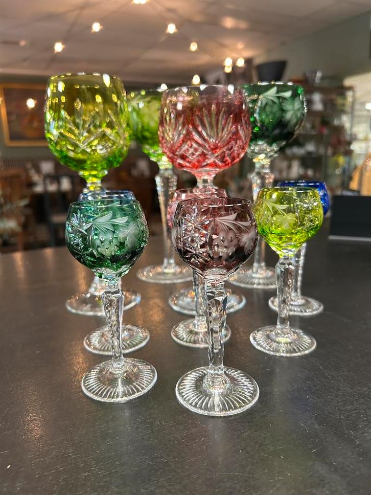 Cristal Cabinet – Set van 9 handgeslepen kristallen glazen, Verzamelen, Glas en Borrelglaasjes, Zo goed als nieuw, Overige typen