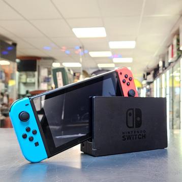 Nintendo Switch - (Rood/Blauw) - Compleet - In Goede Staat beschikbaar voor biedingen