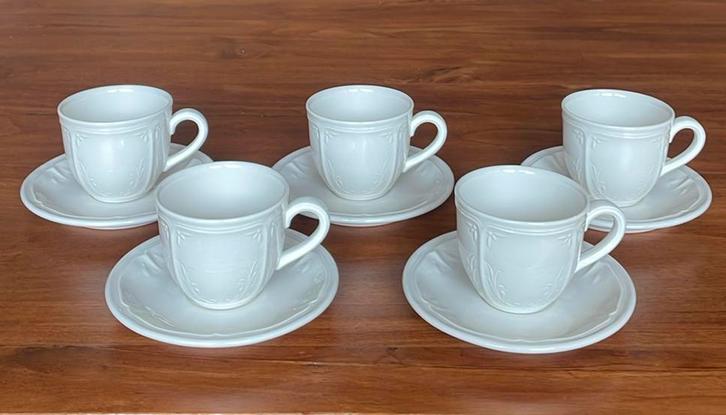 5 Villeroy & Boch Cortina kop en schotels, Huis en Inrichting, Keuken | Servies, Zo goed als nieuw, Kop(pen) en/of Schotel(s)