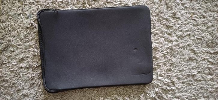 covers voor bijv tablet ipad ed, 2 stuks, lees verder, Computers en Software, Laptophoezen, Nieuw, 15 inch, Ophalen of Verzenden