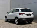 Skoda Karoq 1.0 TSI Automaat CarPlay Stoelverwarming PDC Cru, Stof, Gebruikt, Met garantie (alle), 1261 kg