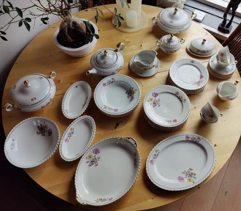 Thun compleet antiek servies 32 delig., Antiek en Kunst, Antiek | Servies compleet, Ophalen