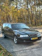 Volvo V70 2.5T Automaat (1997) – Youngtimer, Auto's, Volvo, Beige, 1476 kg, 2435 cc, Particulier