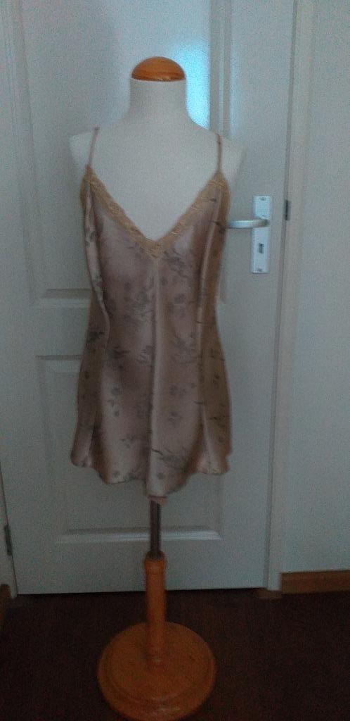 Mooie Body Goud Ongedragen S Hunkemöller ( Jool ), Kleding | Dames, Ondergoed en Lingerie, Body of Korset, Overige kleuren, Verzenden