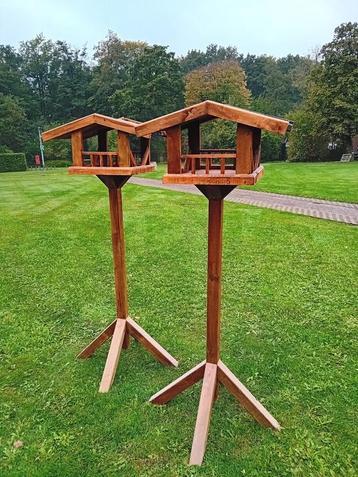 Voederhuisje beschikbaar voor biedingen