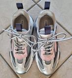 NIEUW! Orgineel! Steve Madden Sneakers Maat 40 Roze Zilver, Kleding | Dames, Schoenen, Steve Madden, Nieuw, Ophalen of Verzenden