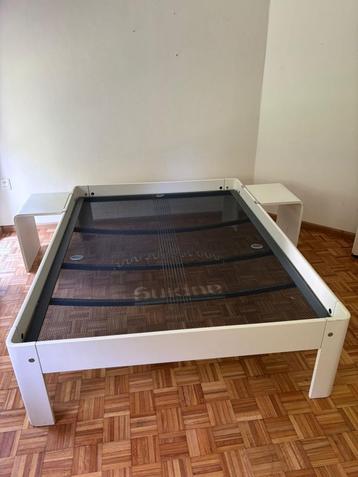 Auping Auronde 190x140 met hangtafels