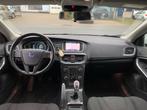 Volvo V40 1.6 T2 R-Design|Stoelvw|Xenon|PDC|Cruise|Clima|APK, Voorwielaandrijving, Stof, Gebruikt, 4 cilinders