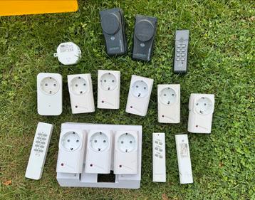 KlikAanKlikUit Set, 9 binnen schakelaars en 2 outdoor beschikbaar voor biedingen