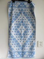 Vintage retro lichtblauwe met witte handdoek met bloemetjes, Huis en Inrichting, Ophalen of Verzenden, Gebruikt, Blauw, Handdoek