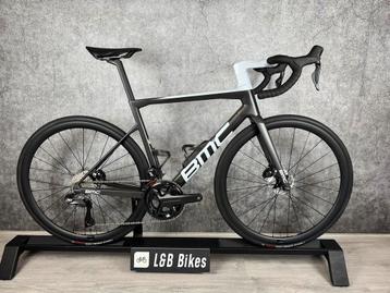 Nieuw! BMC Teammachine SLR01 Ultegra Di2 2x12 Full Carbon beschikbaar voor biedingen