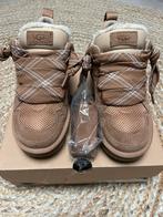 UGG Lowmel chestnut cognac maat 38, Kleding | Dames, Schoenen, Ophalen of Verzenden, Zo goed als nieuw, Bruin