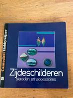 Zijdeschilderen: Sieraden en Accessoires - Hobbyboek, Boeken, Ophalen of Verzenden, Gelezen, Sieraden maken