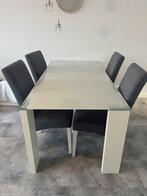 Glazen eettafel + 4 stuks grijze stoelen, Huis en Inrichting, Complete eetkamers, Ophalen, Zo goed als nieuw, 4 tot 6 stoelen