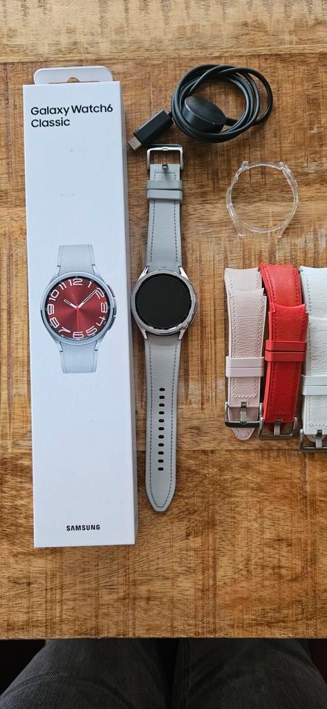 Samsung Galaxy Watch 6 Classic LTE/4G - Zo goed als nieuw!, Sieraden, Tassen en Uiterlijk, Smartwatches, Zo goed als nieuw, Android