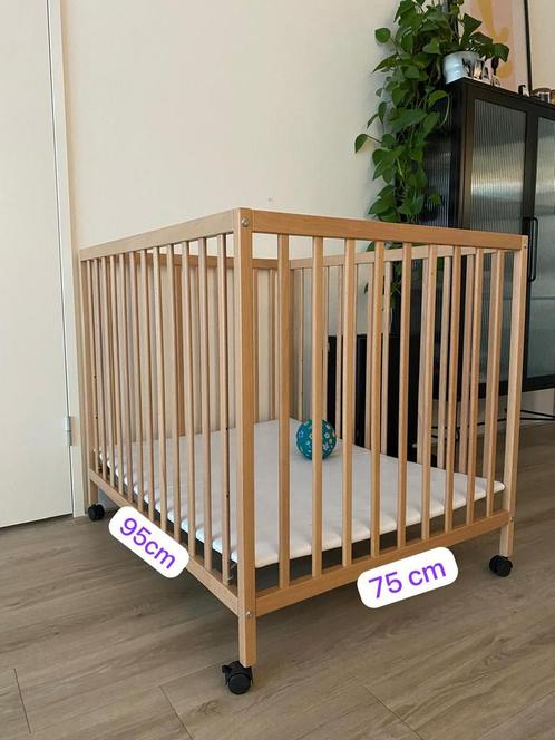 Petite Amélie Babybox – Great Condition, Kinderen en Baby's, Boxen, Zo goed als nieuw, Wieltjes, Ophalen